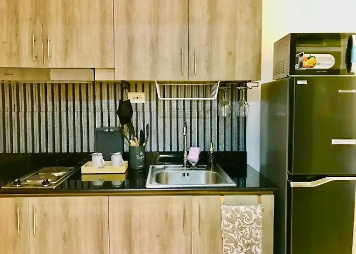 Apartahotel Fameous Staycation In Fame Residences